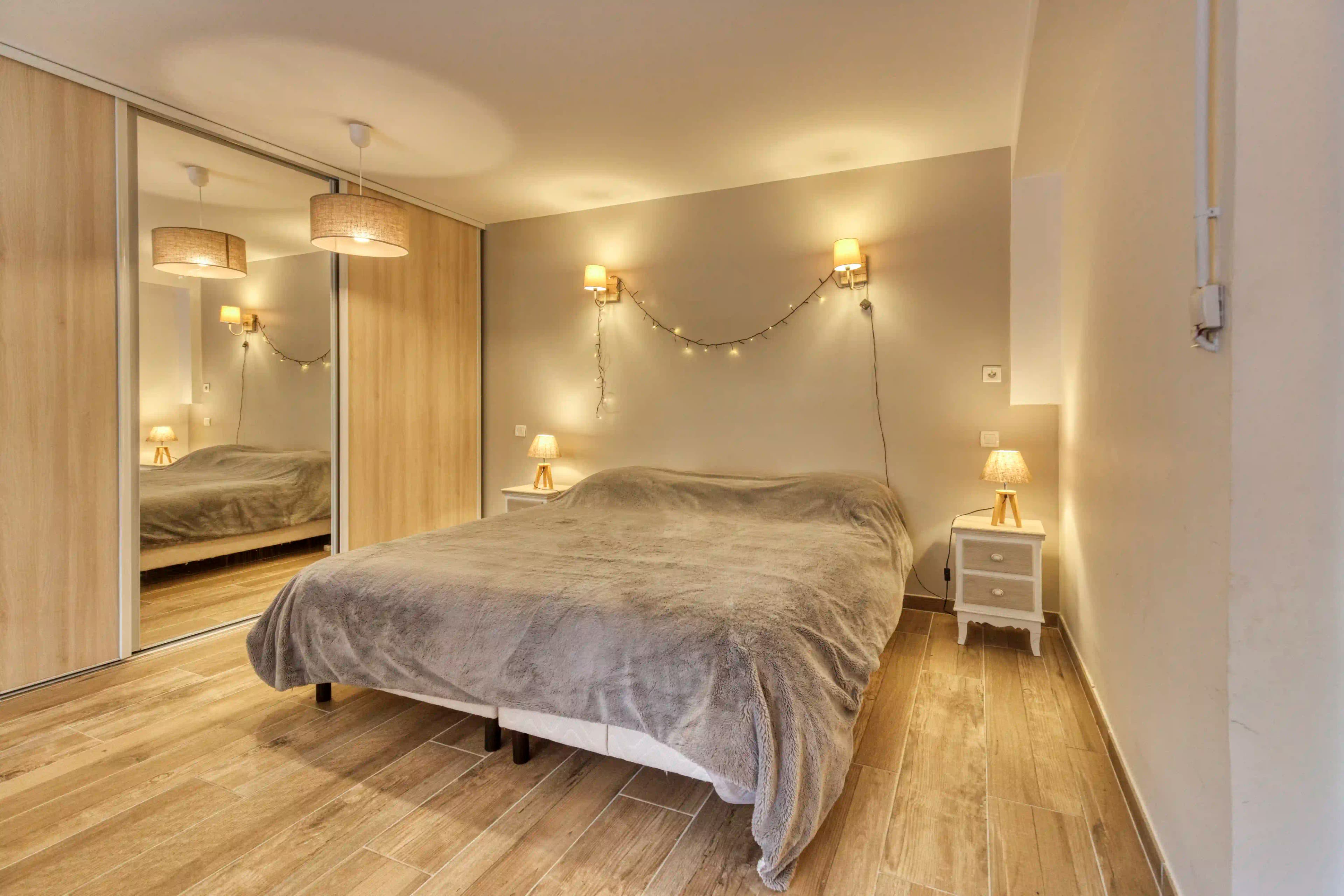 Schlafzimmer — Warme und erholsame Atmosphäre