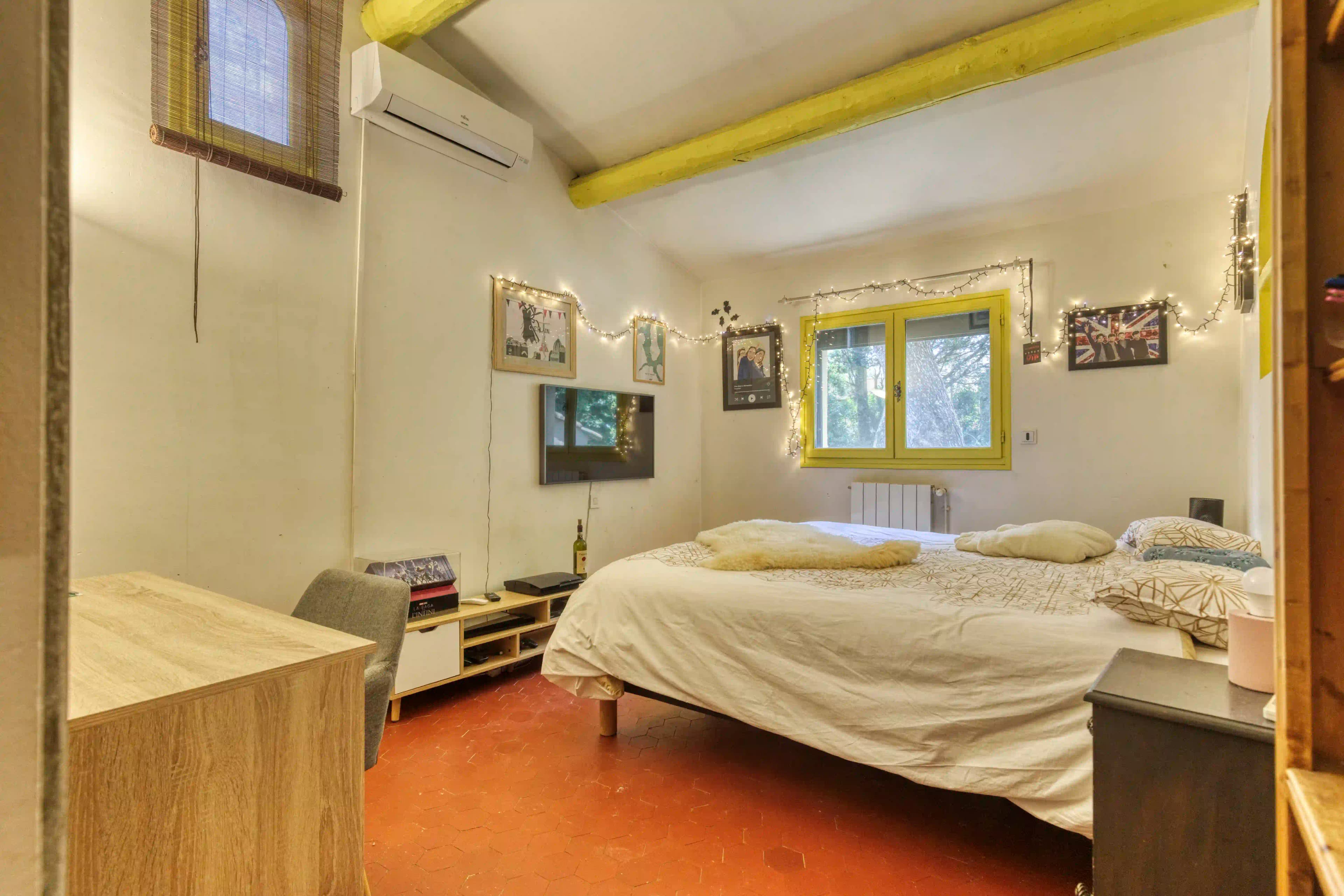 Schlafzimmer — Hell, Terrakotta, provenzalischer Charakter